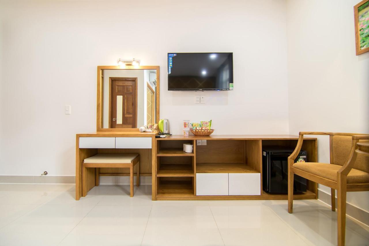 Reddoorz Plus Near Lotte Mart Cong Hoa Thành Pho Ho Chí Minh Esterno foto