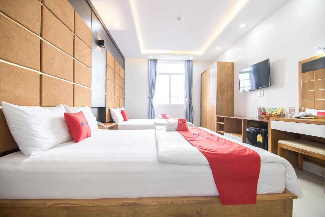 Reddoorz Plus Near Lotte Mart Cong Hoa Thành Pho Ho Chí Minh Esterno foto