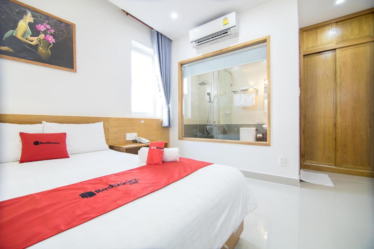 Reddoorz Plus Near Lotte Mart Cong Hoa Thành Pho Ho Chí Minh Esterno foto