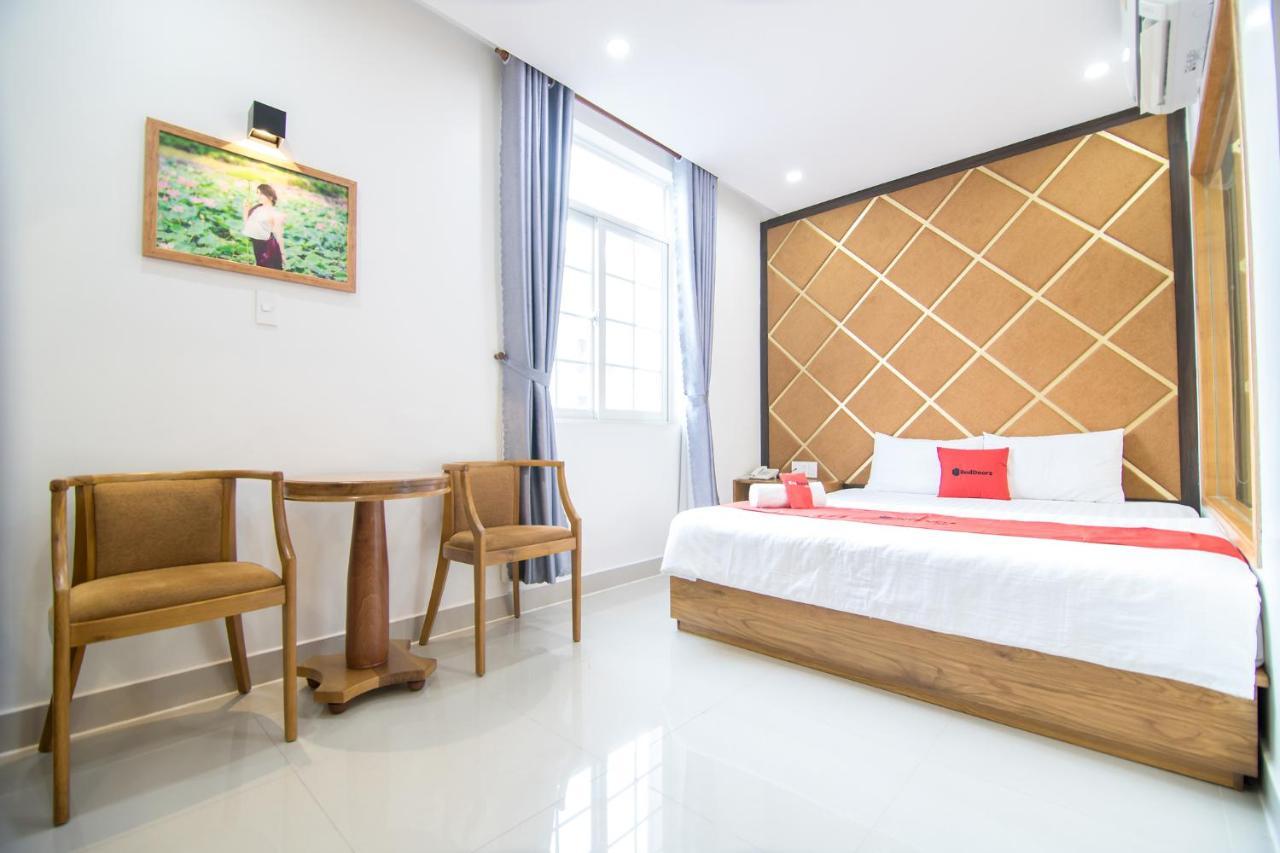 Reddoorz Plus Near Lotte Mart Cong Hoa Thành Pho Ho Chí Minh Esterno foto